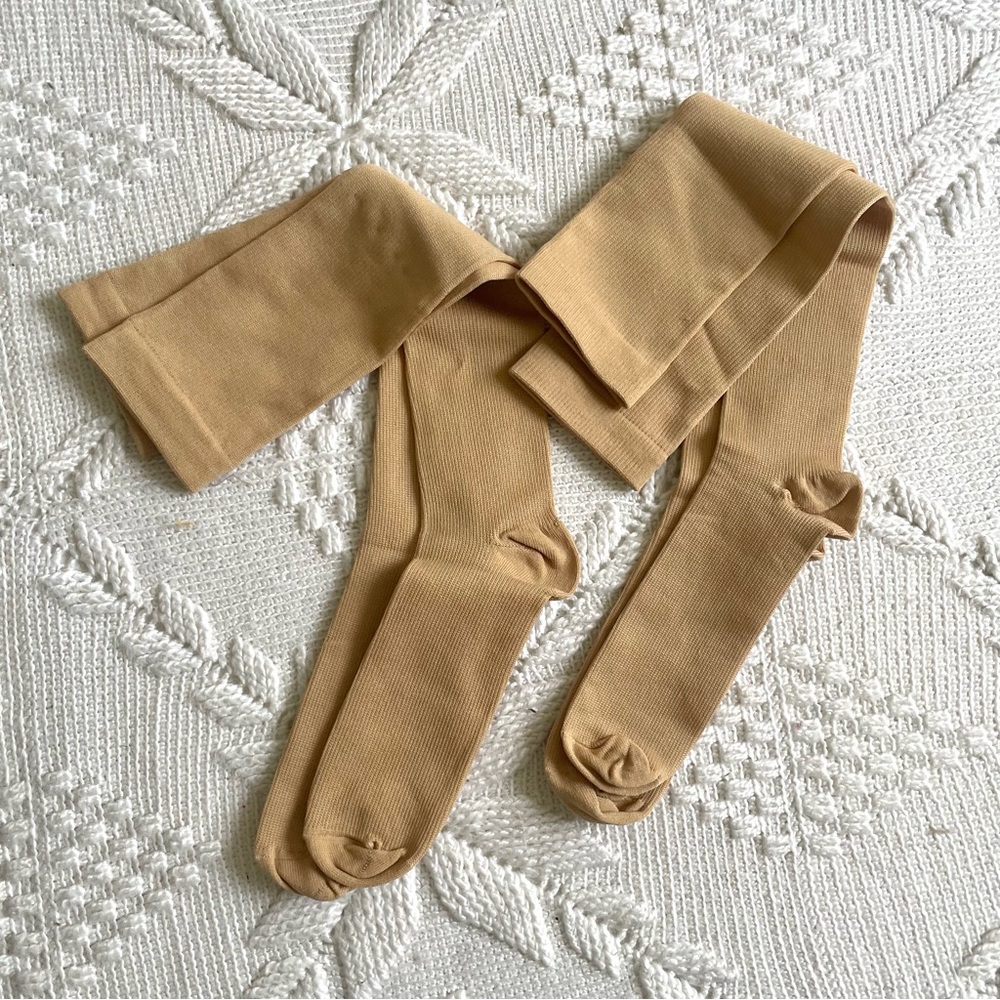 2 Pairs Compression Socks, Beige Moderate Compression size 6-9